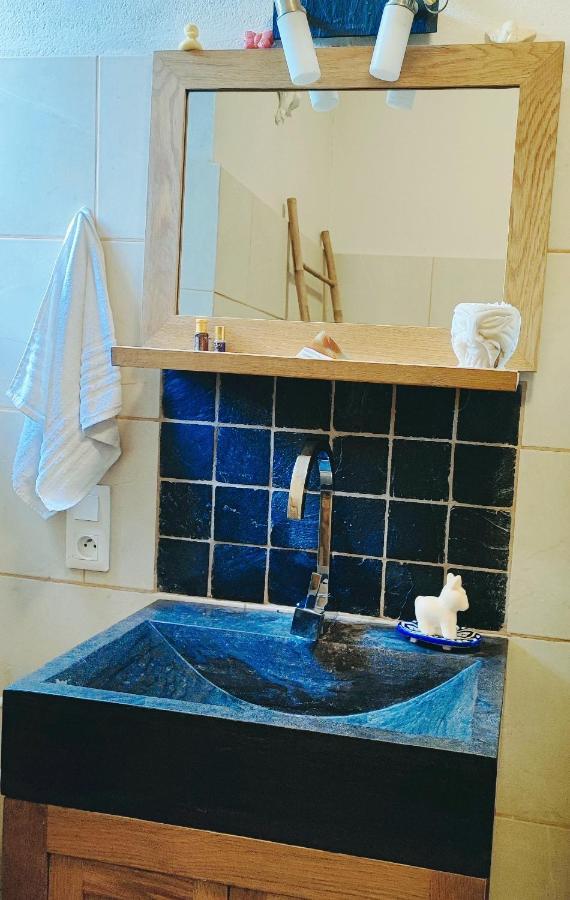 Chambres D'Hotes Dans Mas Avec Jardin En Bord De Riviere Saumane Kültér fotó